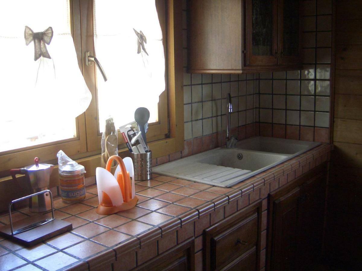 Chalet L Oasi Di Ambra 8 Posti Letto Con Uso Piscina Ardea Extérieur photo