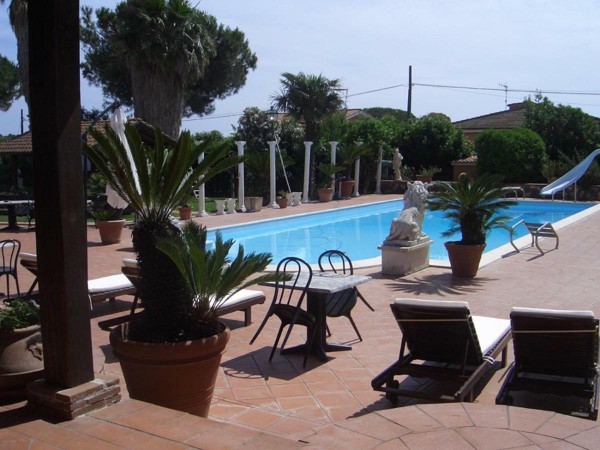 Chalet L Oasi Di Ambra 8 Posti Letto Con Uso Piscina Ardea Extérieur photo